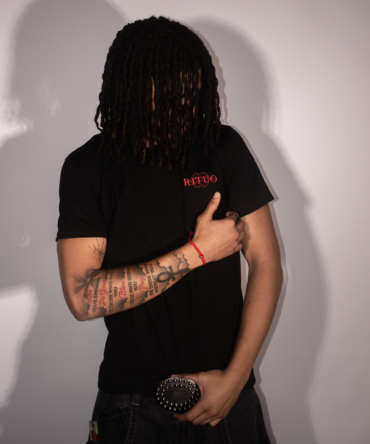 Basic Black Shirt RITUO